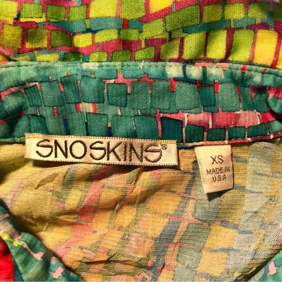 Sno Skins blouse XS colorful geometric mosaic print - Picture 4 of 10